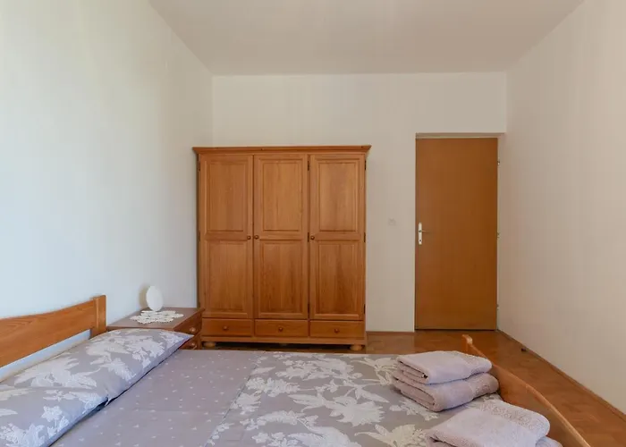 Stefan Gostinjska kuća 3*